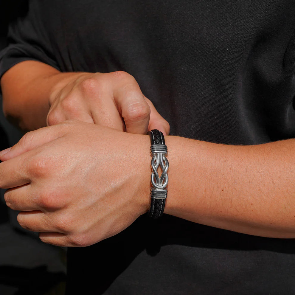 Bracciale Nodo Infinito per Figlio - Un Dono di Amore e Supporto
